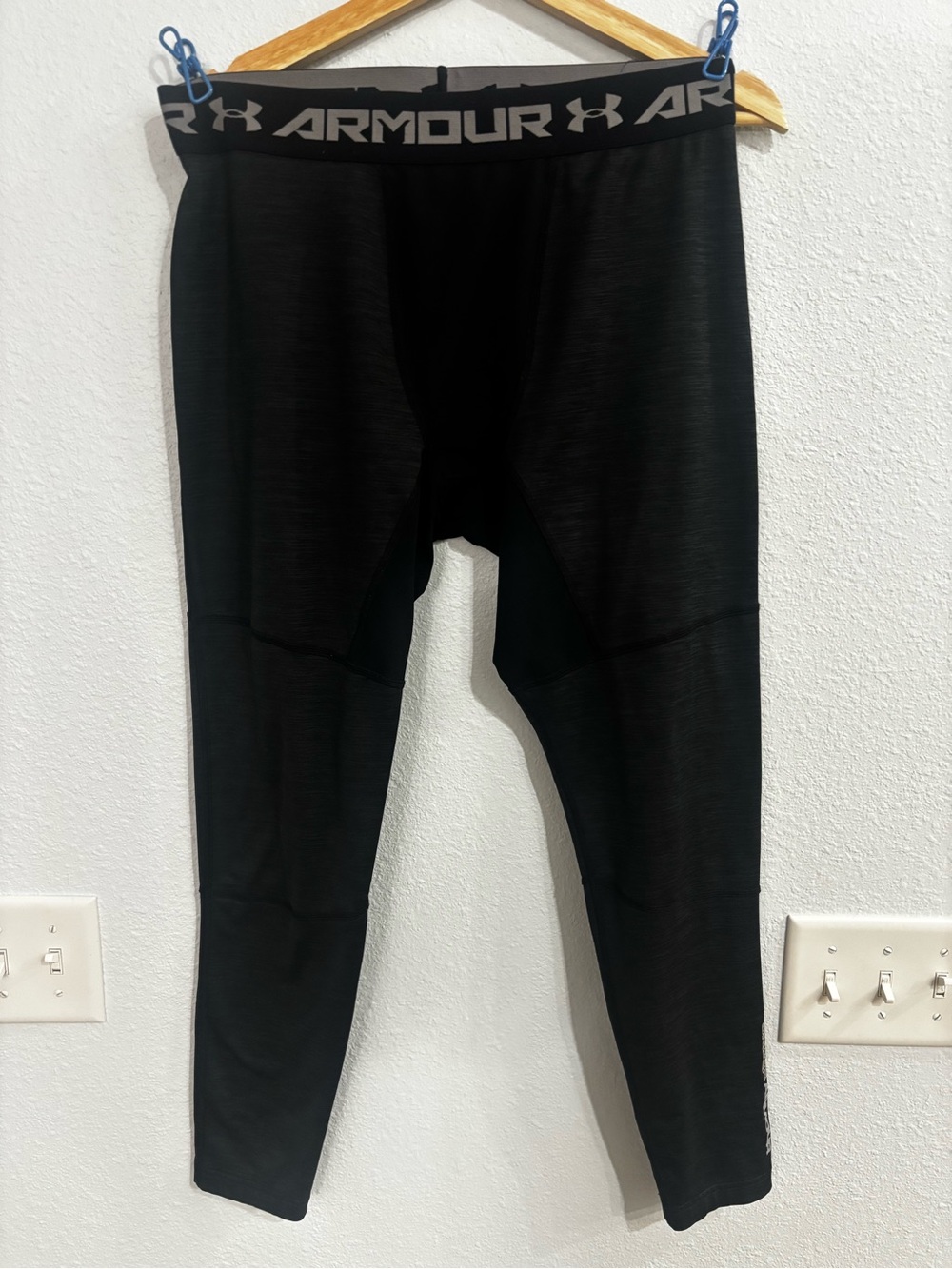 Under Armour Men’s Black Compression Leggings Size Large